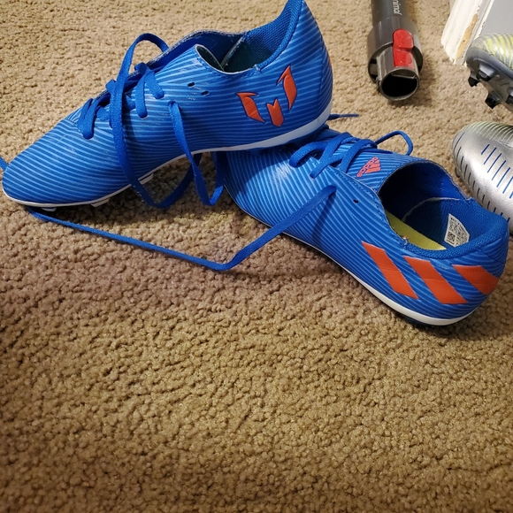 Adidas cleats - Picture 2 of 2